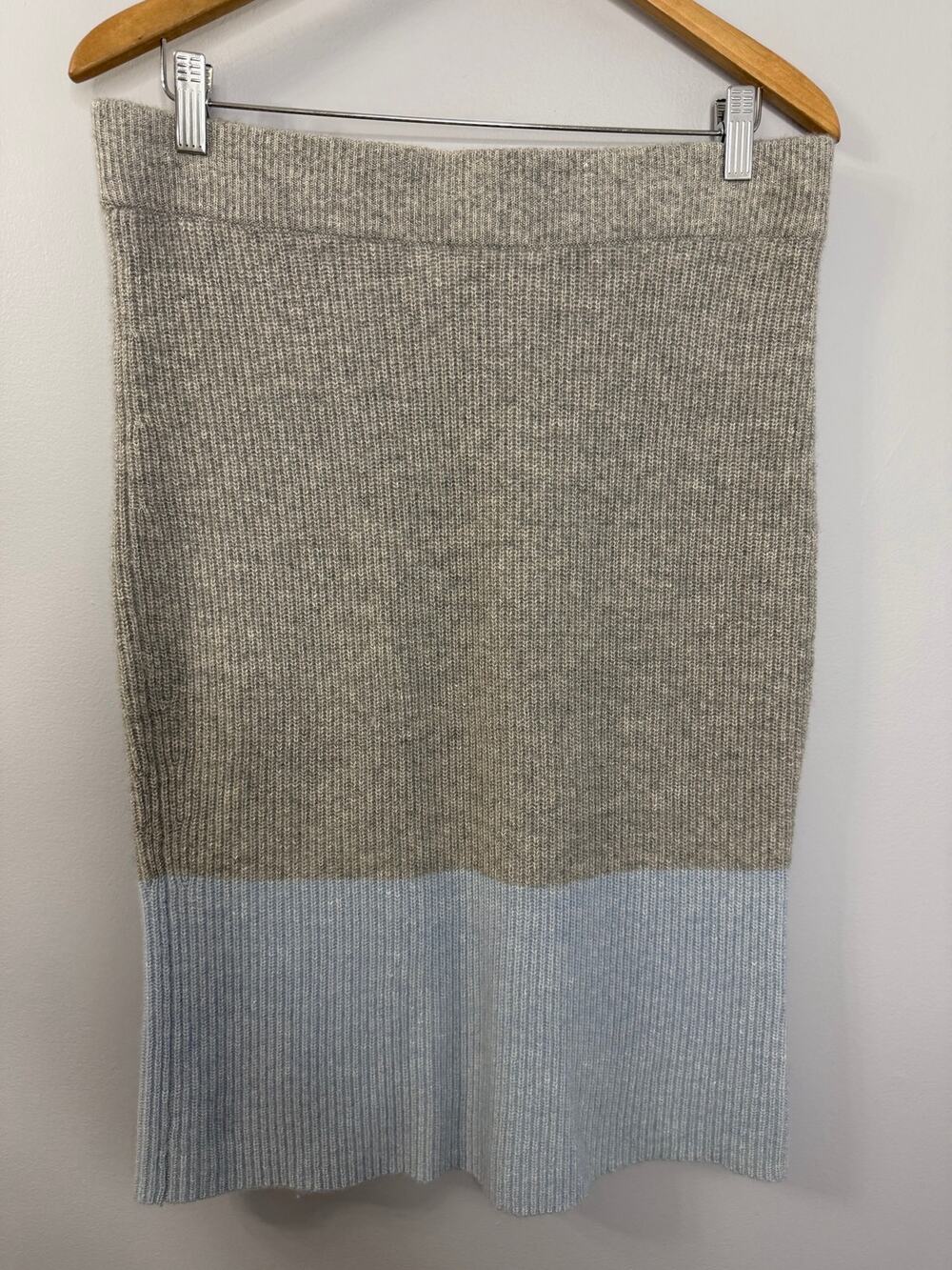 Duffy Two-tone Ribbed Cashmere Linen-blend Skirt Women's M Grey Blue